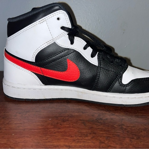 air jordan 1 black chile red. - Picture 3 of 6